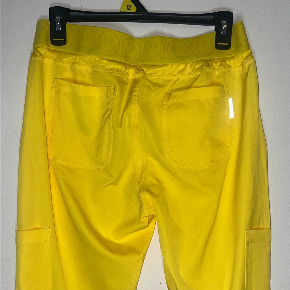 Yellow scrub Bottoms- never worn
